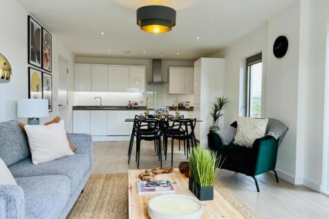 EXAMPLE KITCHEN LIVING AREA