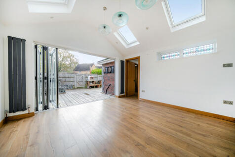 1386340-8-6929ba9...