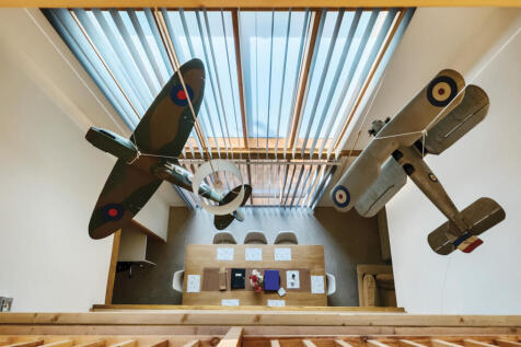 1332899-2-688c8a9...