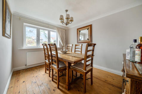 1374592-17-690ccb...