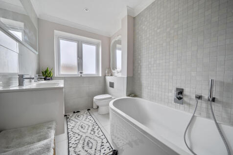 1374592-20-690ccb...