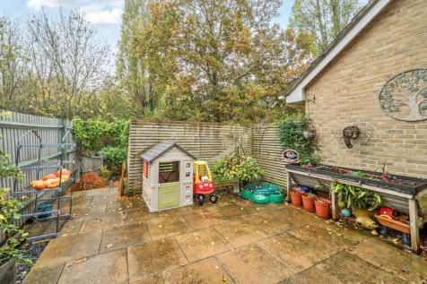 1382397-9-69171c3...