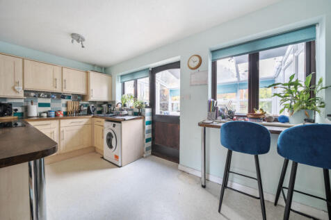 1383668-18-691f37...