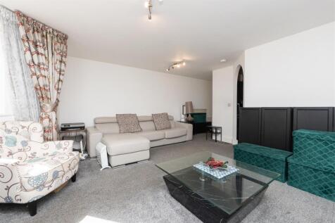 Flat-23-Rozel-House-BS23-2BU-18.jpg
