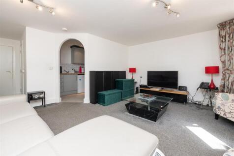 Flat-23-Rozel-House-BS23-2BU-19.jpg