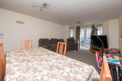 Flat-24-Rozel-House-BS23-2BU-13.jpg