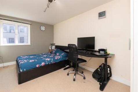 Flat-24-Rozel-House-BS23-2BU-8.jpg