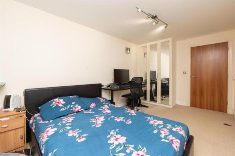 Flat-24-Rozel-House-BS23-2BU-9.jpg