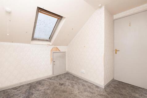 15-Poplar-Road-BS30-5JX-24.jpg