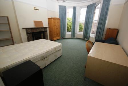 2 Woodfield road, Upper (2).JPG