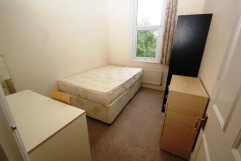 2 Woodfield road, Upper (6).JPG