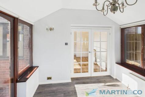 CAM02145G0-PR0077...