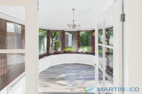 CAM02145G0-PR0077...