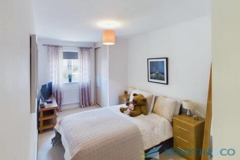 CAM02145G0-PR0031...