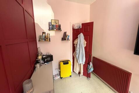 PROPERTY - APARTMENT