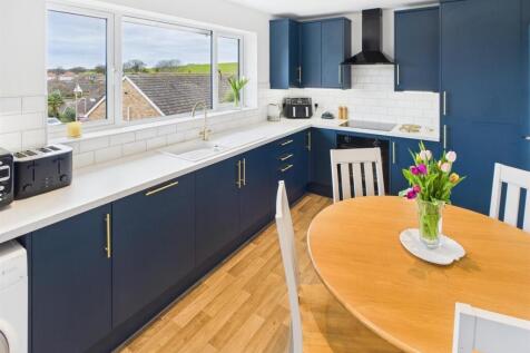 kitchen 1 .jpg