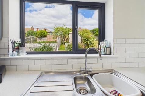 kitchen window .jpg