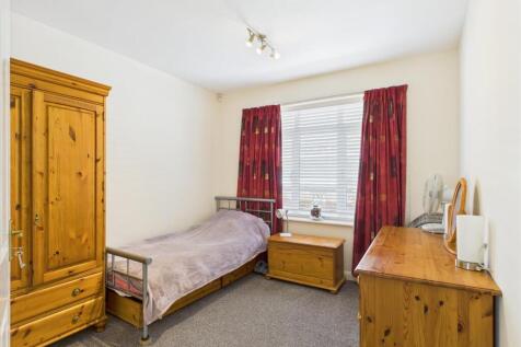 bed 3 .jpg