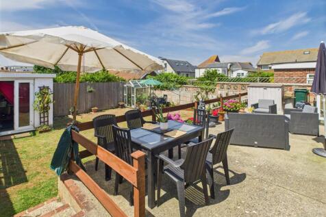 patio 1.jpg