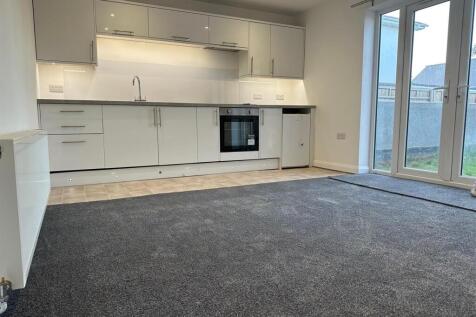 LoungeKitchen.jpg