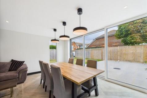 dining area .jpg
