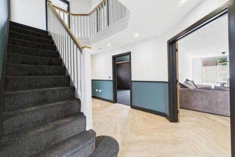 hallway .jpg
