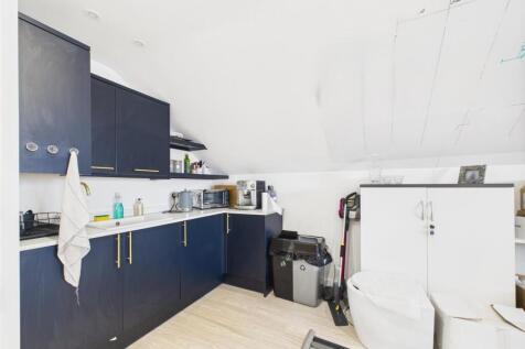 office kitchen new .jpg
