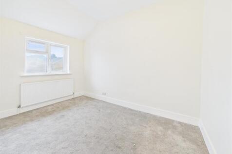 Bedroom 2 .jpg