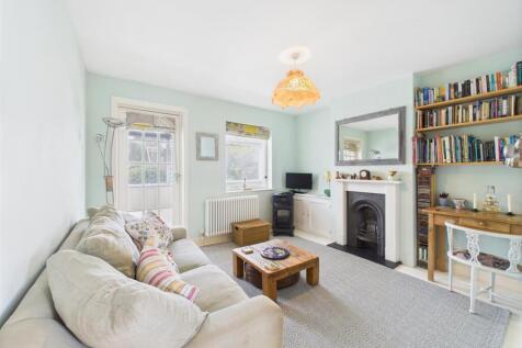 Living Room 1 .jpg