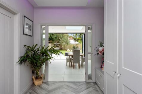 Offington Avenue, 85-024.jpg