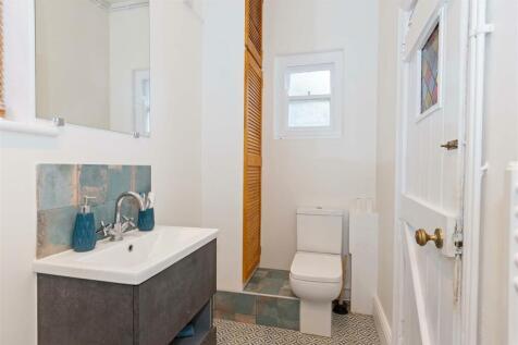 6 Bath rd_19.JPG