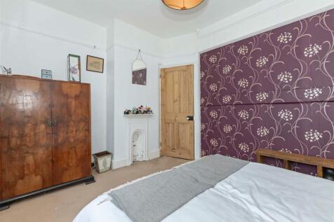 21 Chesswood Rd_5.jpg