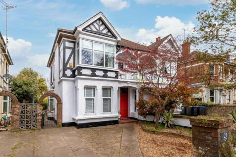 Chesswood Road-12.jpg