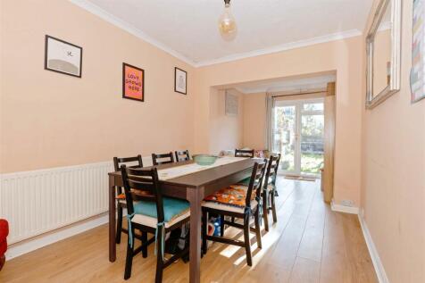 52 Guildford rd_18.jpg