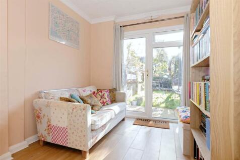 52 Guildford rd_19.jpg