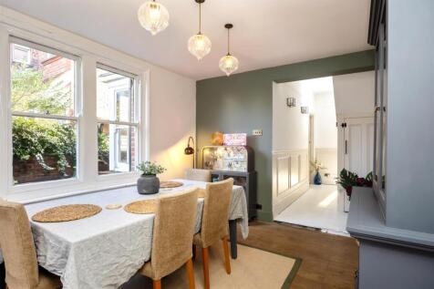 Rowlands Road, 132-029.jpg