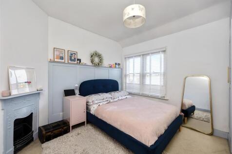 Rowlands Road, 132-018.jpg