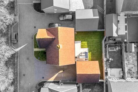 Geranium Drive, 27-036bw.jpg