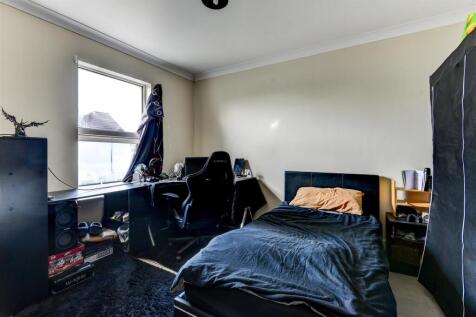 3Eastcourt-3.jpg