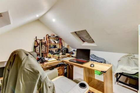 3Eastcourt-14.jpg