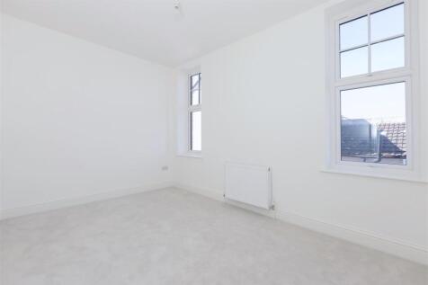 Northcourt Flat 4.jpg