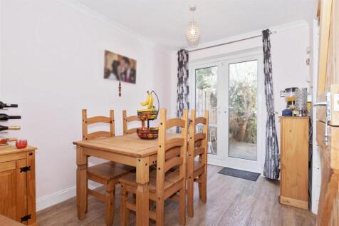 Lenhurst Way_12.jpg
