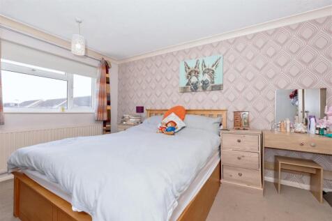 Lenhurst Way_1.jpg