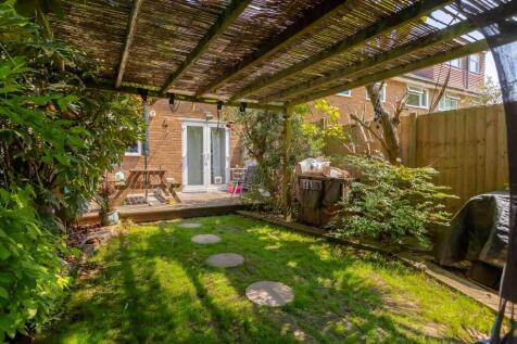 Lenhurst Garden_2.jpg