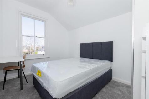 ROOM 3 £650