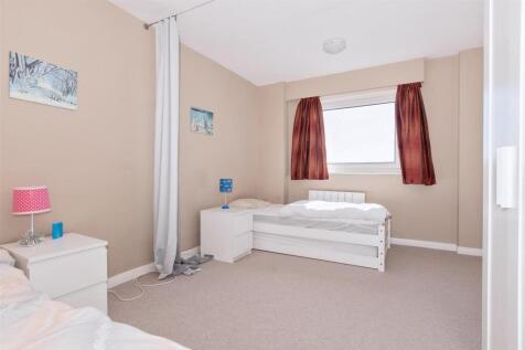 Manor Lea_13.jpg