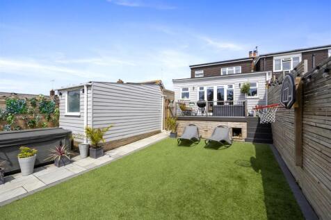 Moorfoot Road, 19-029.JPG