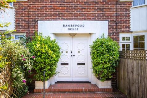 Daneswood House-13.jpg