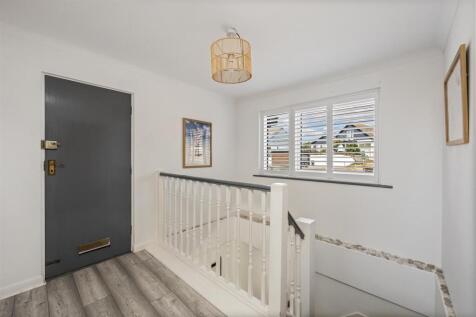Brighton Road, Pebble View, 2-011.jpg