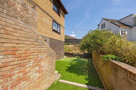 Brighton Road, Pebble View, 2-019.jpg